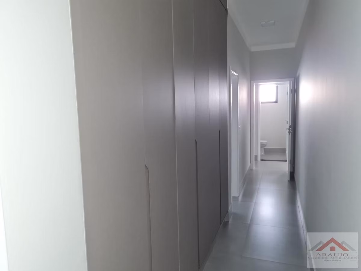 Casa de 454 m² em Paulínia, SP