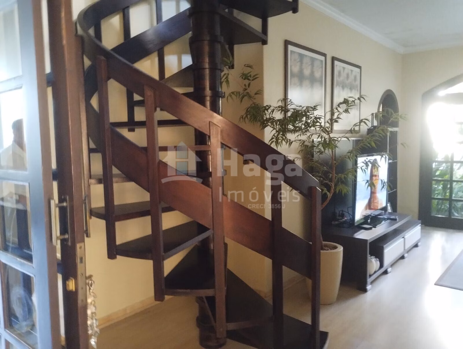 Casa de 1.161 m² em Brusque, SC