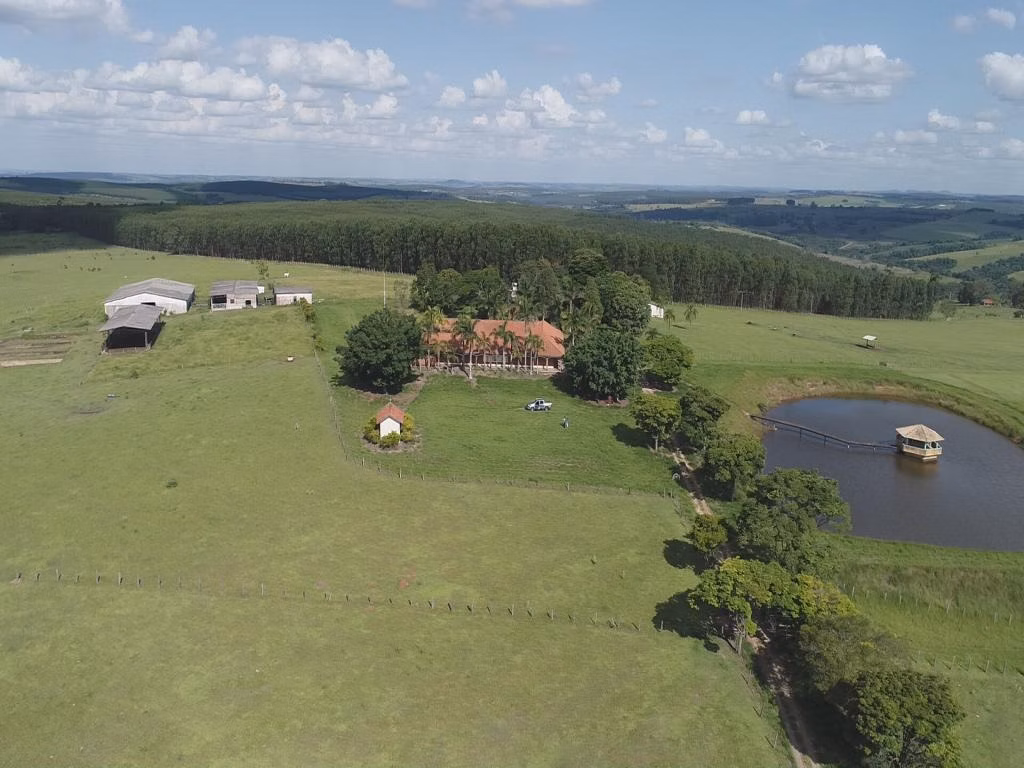Fazenda de 235 ha em Botucatu, SP