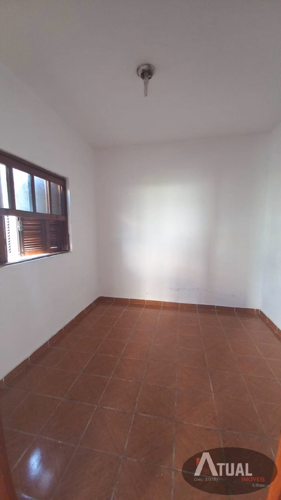 Casa de 494 m² em Mairiporã, SP