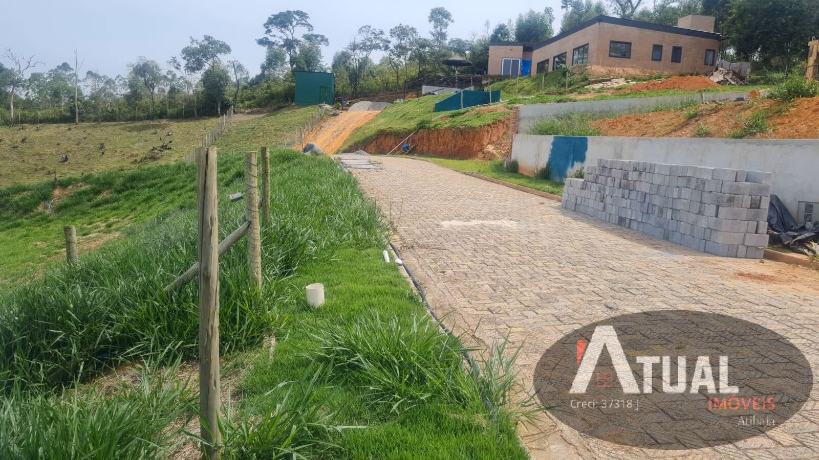 Terreno de 600 m² em Nazaré Paulista, SP