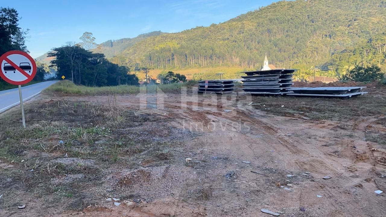 Terreno de 5.445 m² em Nova Trento, SC