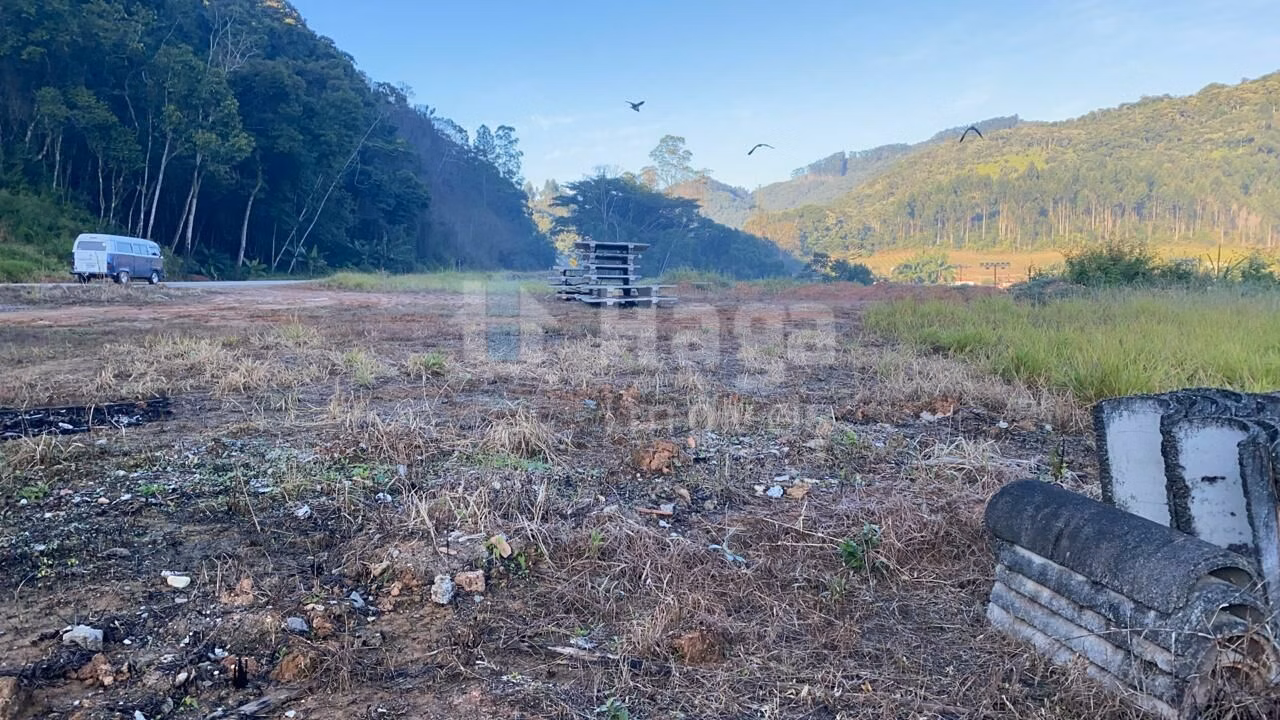 Terreno de 5.445 m² em Nova Trento, SC