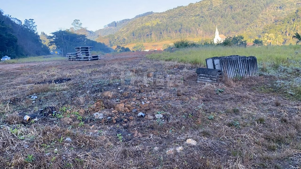 Terreno de 5.445 m² em Nova Trento, SC