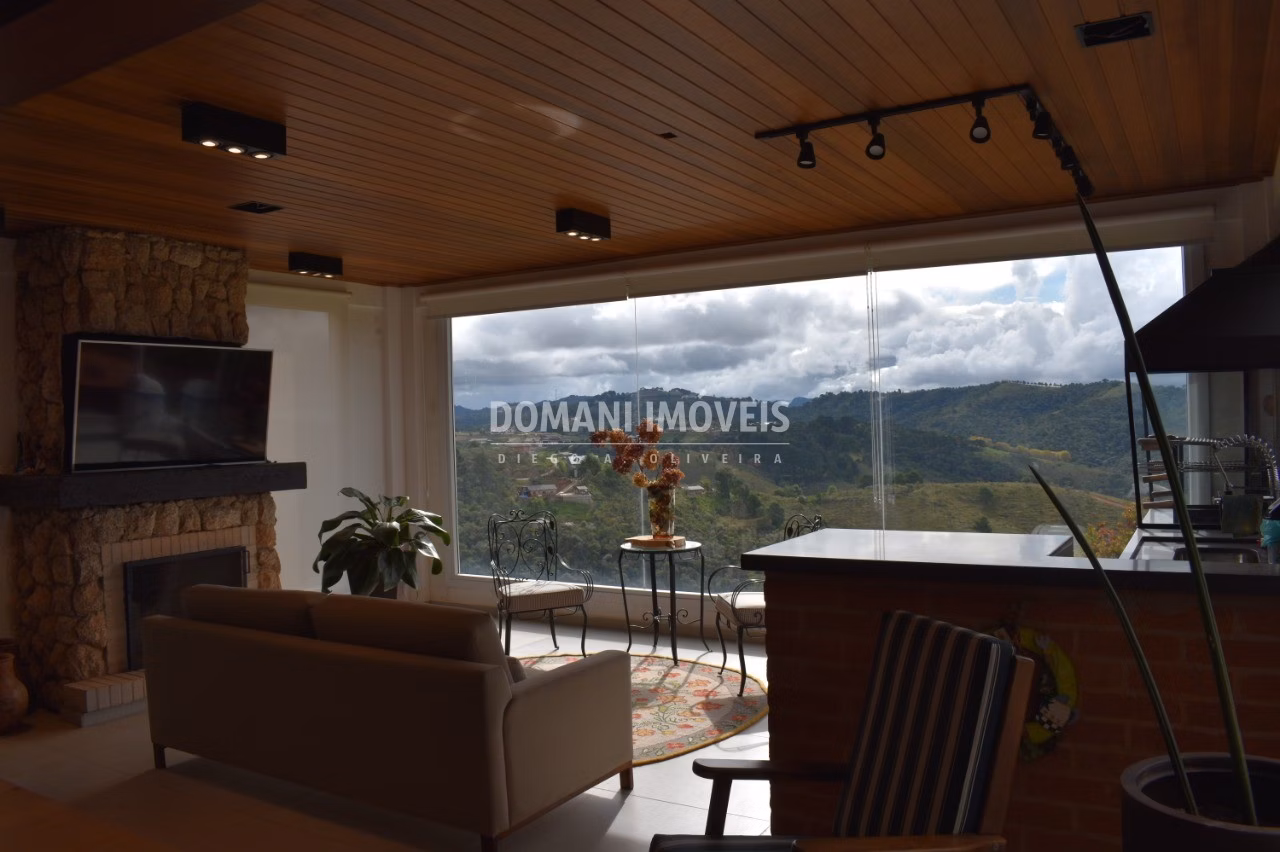 Casa de 1.130 m² em Campos do Jordão, SP