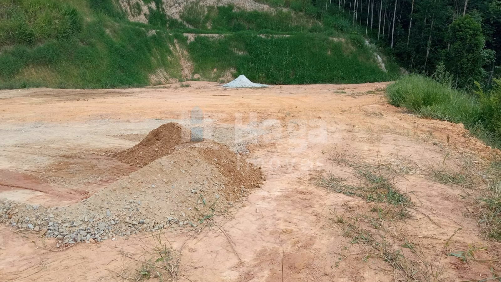 Terreno de 1.578 m² em Brusque, SC