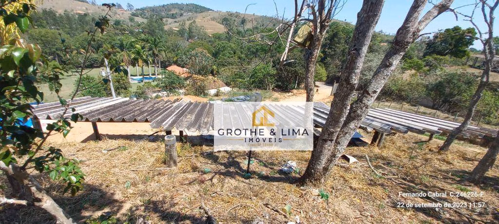 Chácara de 2.500 m² em Santa Branca, SP