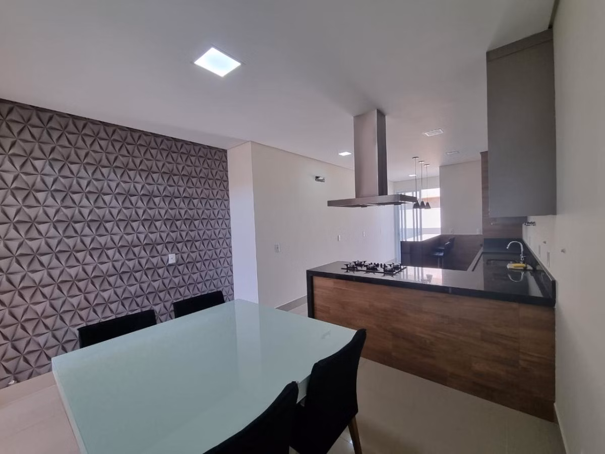 Casa de 250 m² em Hortolândia, SP