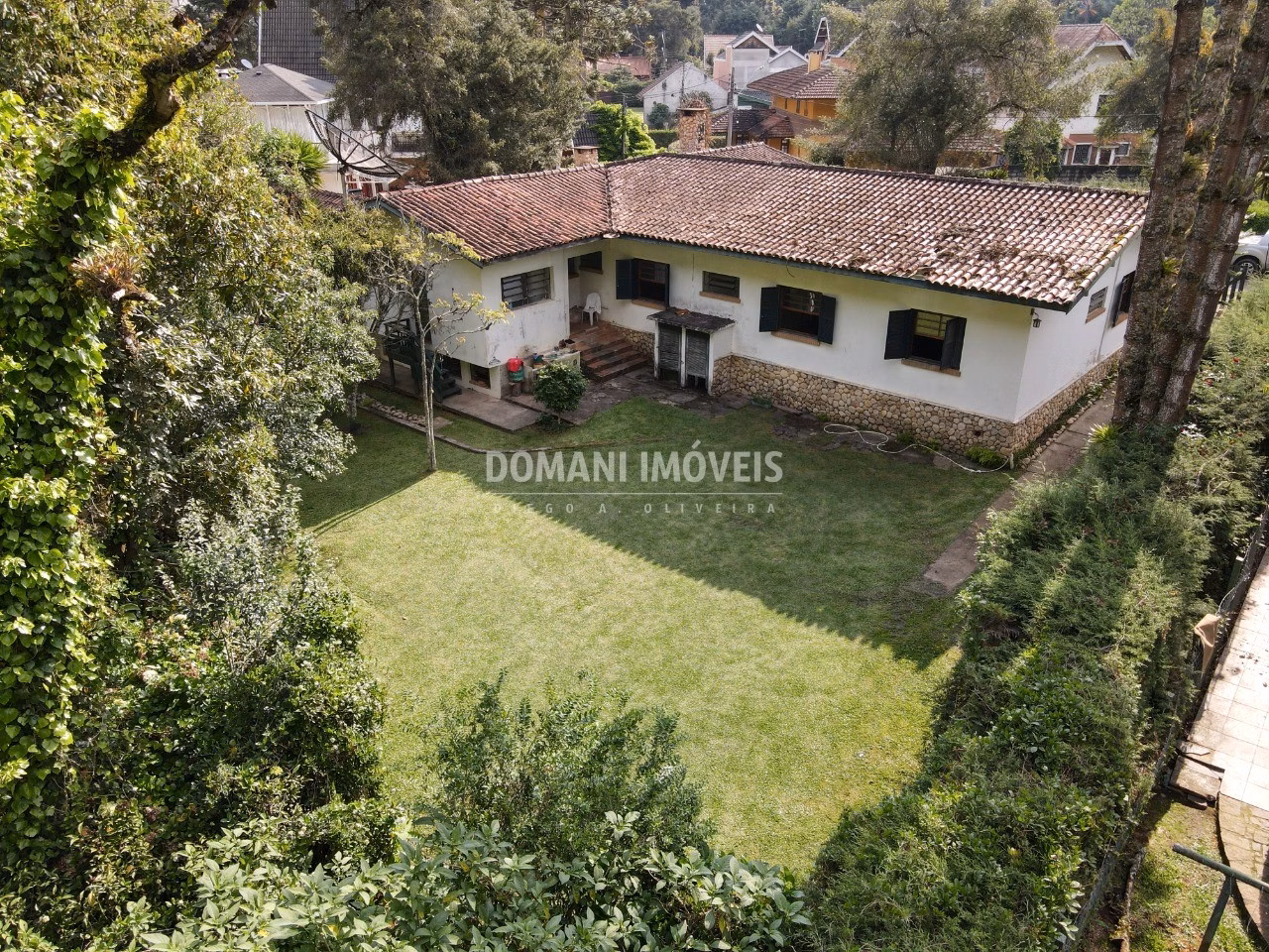 Casa de 725 m² em Campos do Jordão, SP