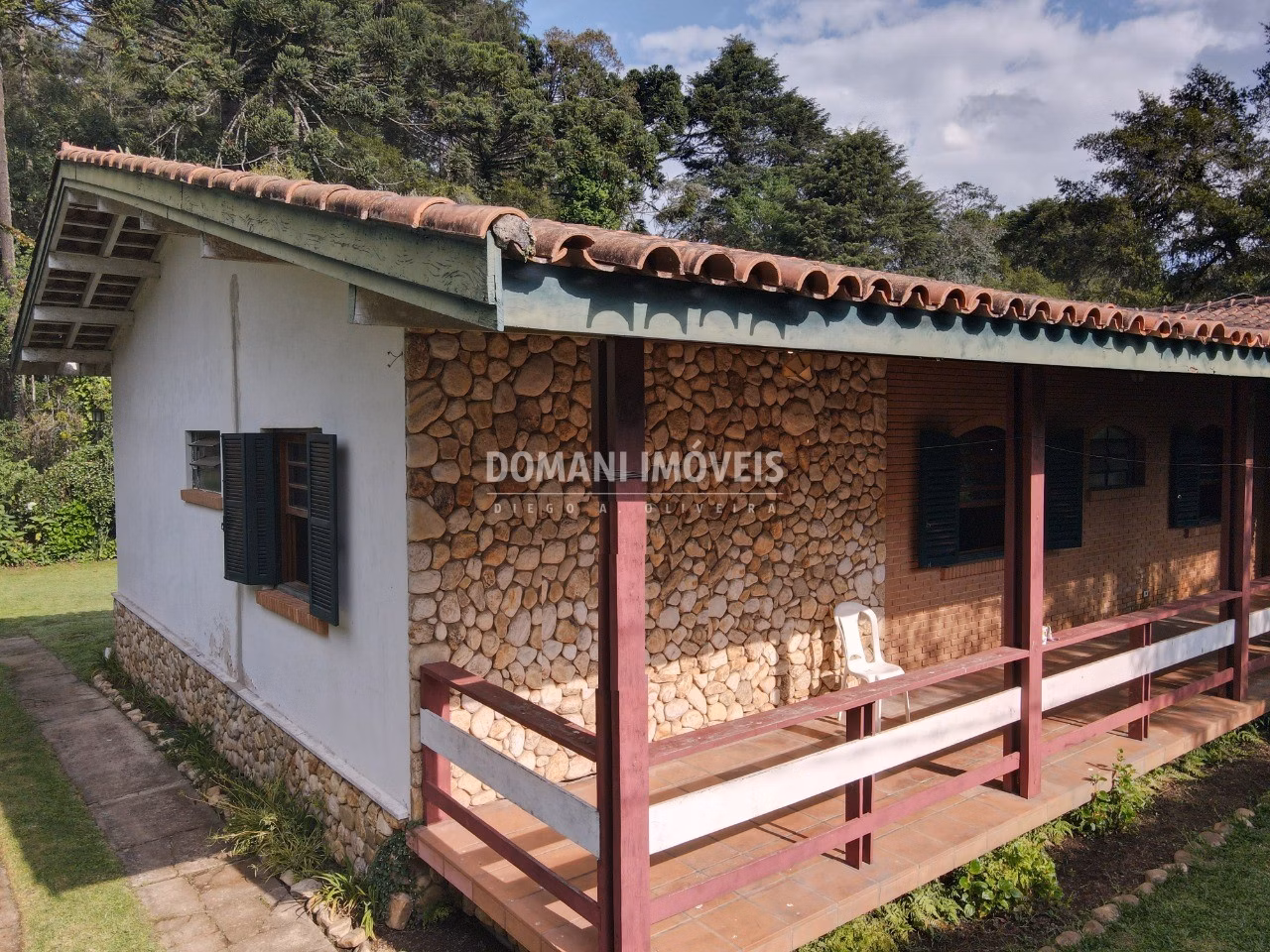 Casa de 725 m² em Campos do Jordão, SP