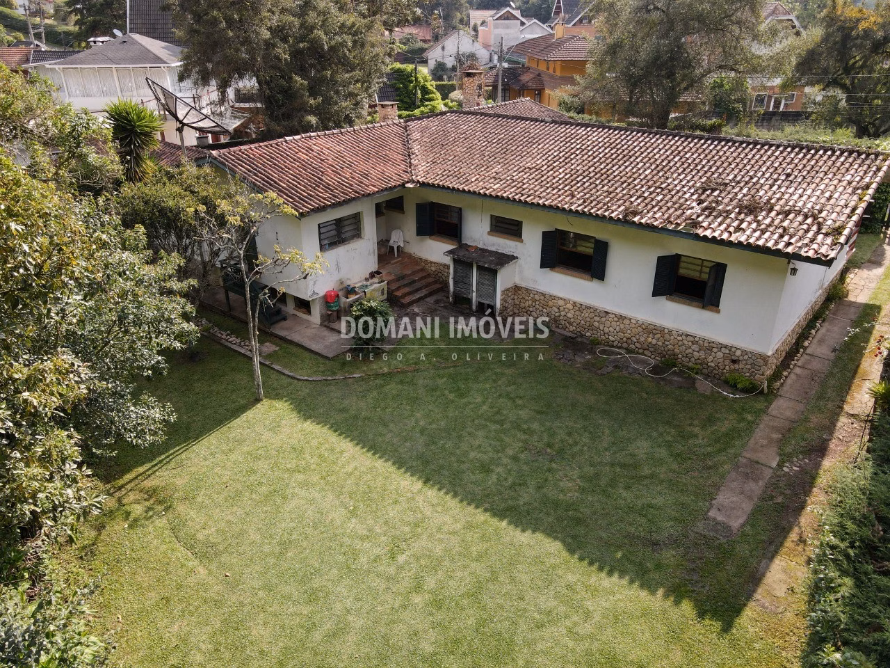 Casa de 725 m² em Campos do Jordão, SP