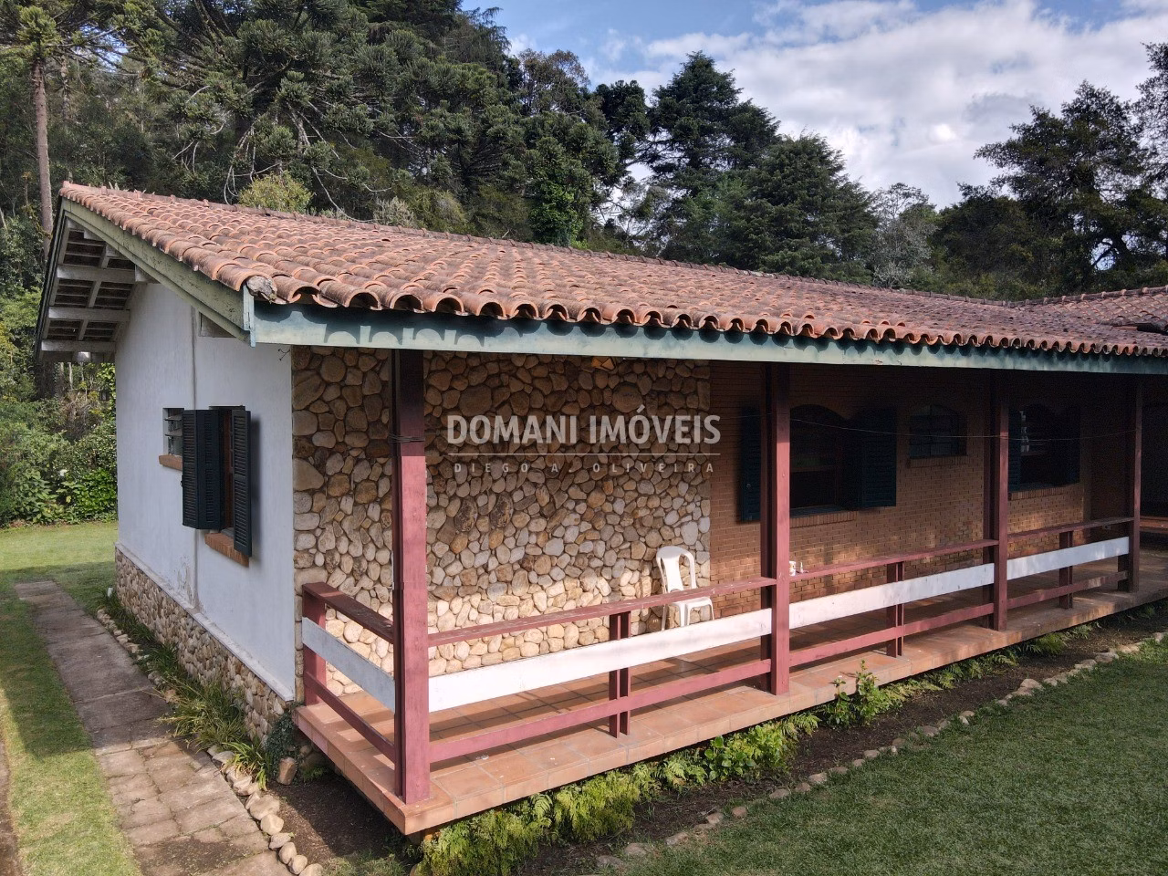 Casa de 725 m² em Campos do Jordão, SP