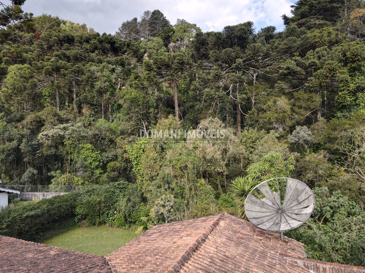 Casa de 725 m² em Campos do Jordão, SP