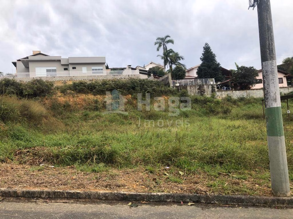 Terreno de 790 m² em Brusque, SC