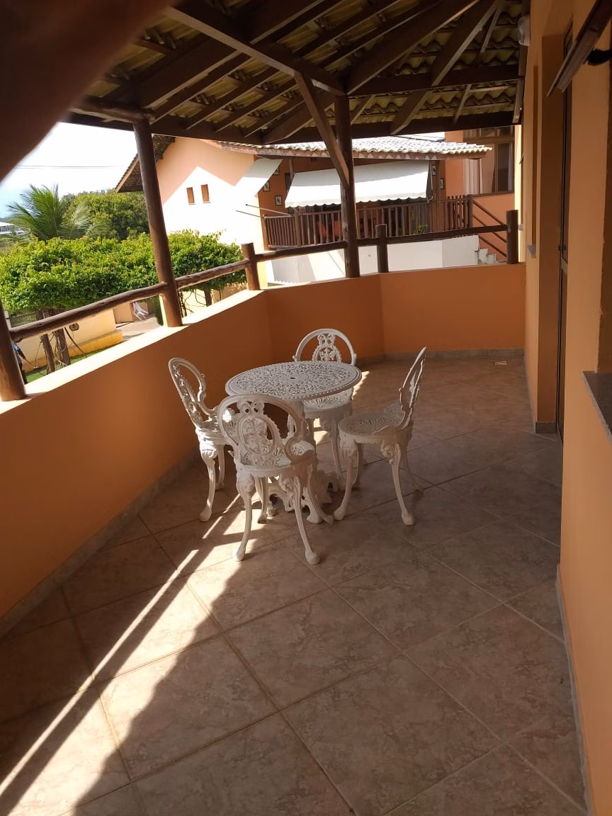 Casa de 150 m² em Camaçari, BA