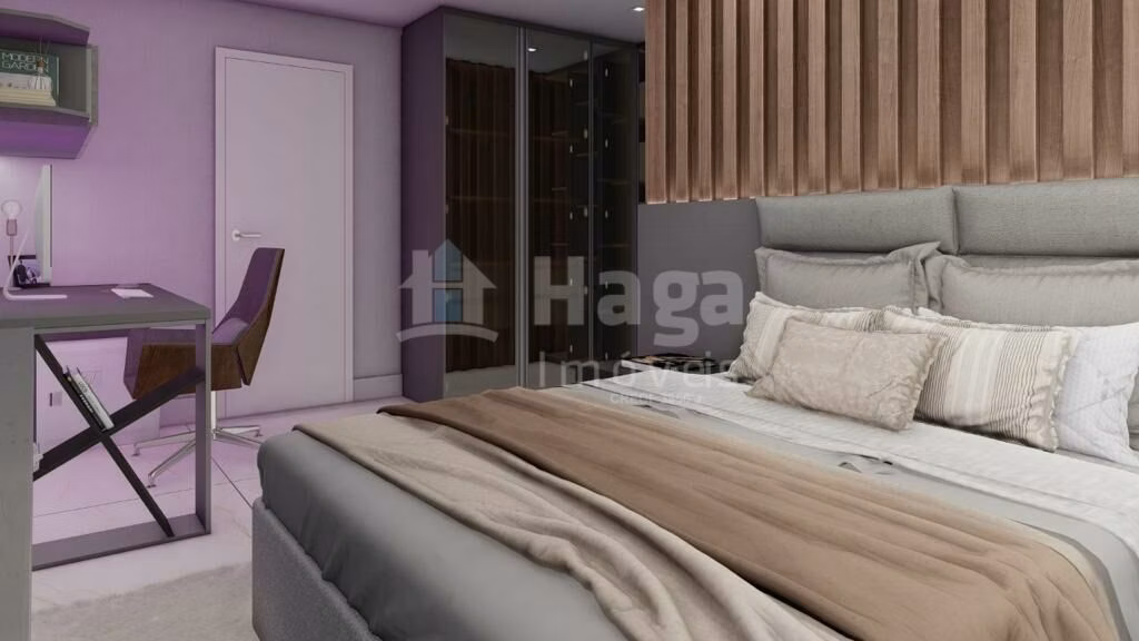 Casa de 285 m² em Brusque, SC