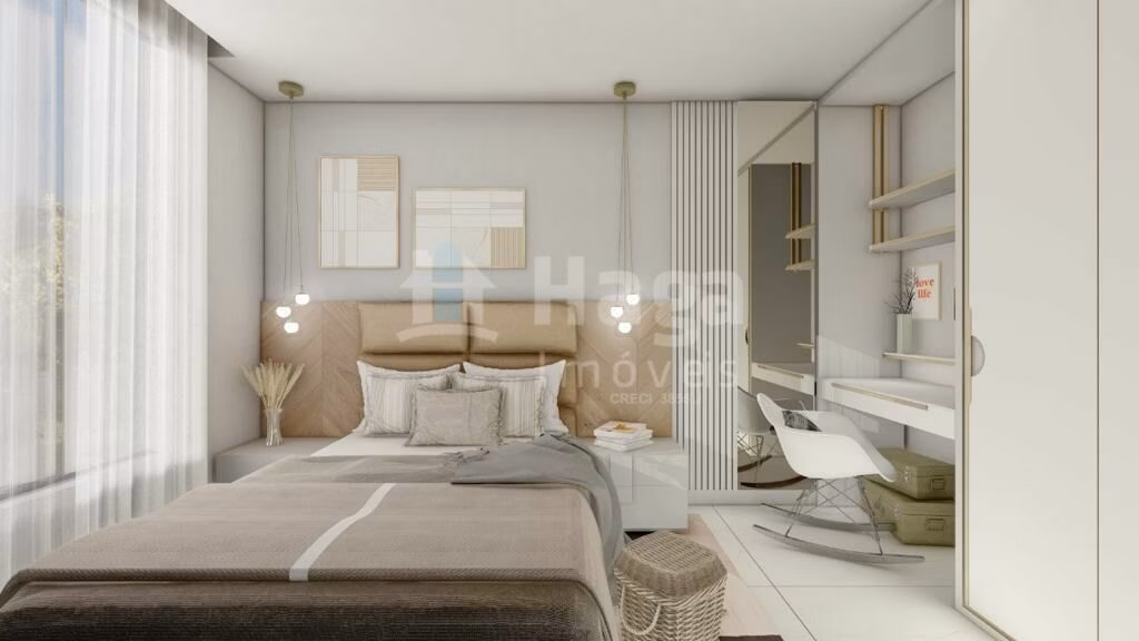 Casa de 285 m² em Brusque, SC