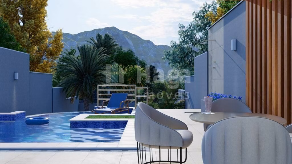 Casa de 285 m² em Brusque, SC