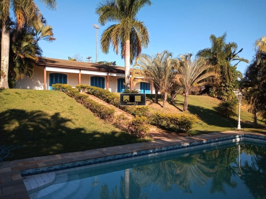 Casa de 3.199 m² em Valinhos, SP