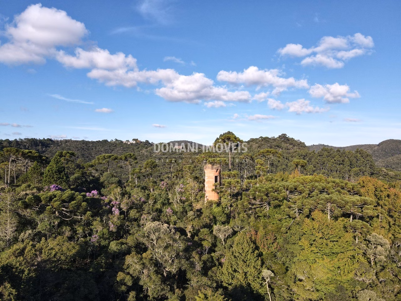 Plot of 1,380 m² in Campos do Jordão, SP, Brazil