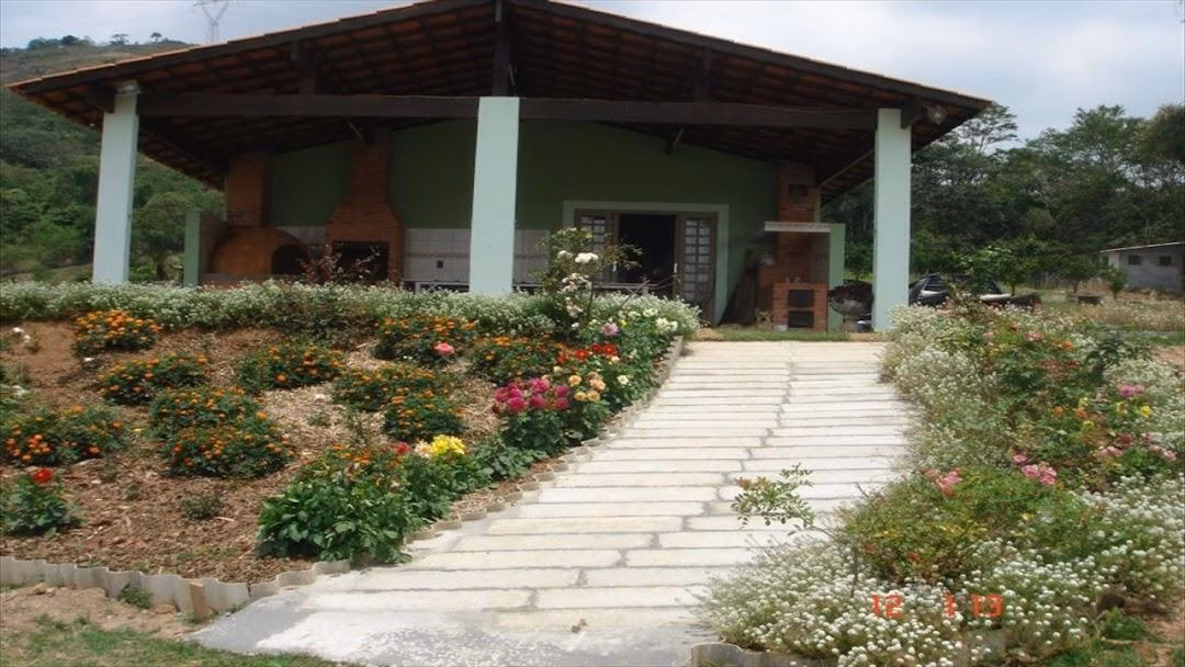 Kleiner Bauernhof zum Verkauf von 6 ha in Mogi das Cruzes, SP