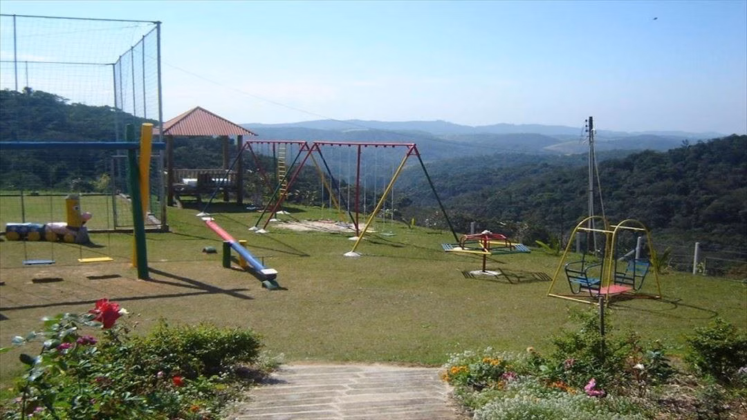 Kleiner Bauernhof zum Verkauf von 6 ha in Mogi das Cruzes, SP