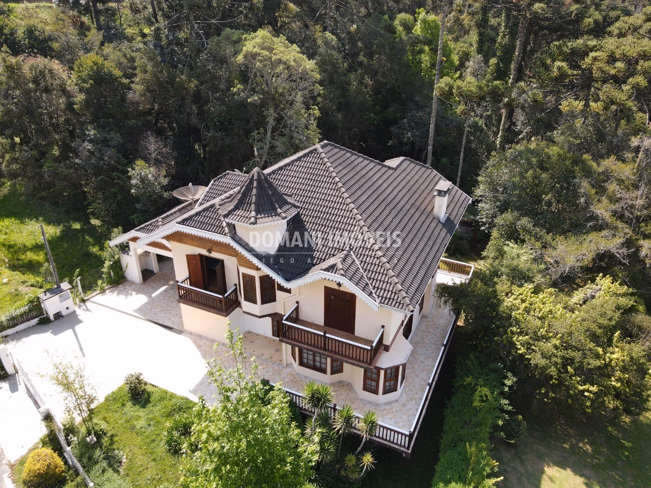 House of 1,630 m² in Campos do Jordão, SP, Brazil