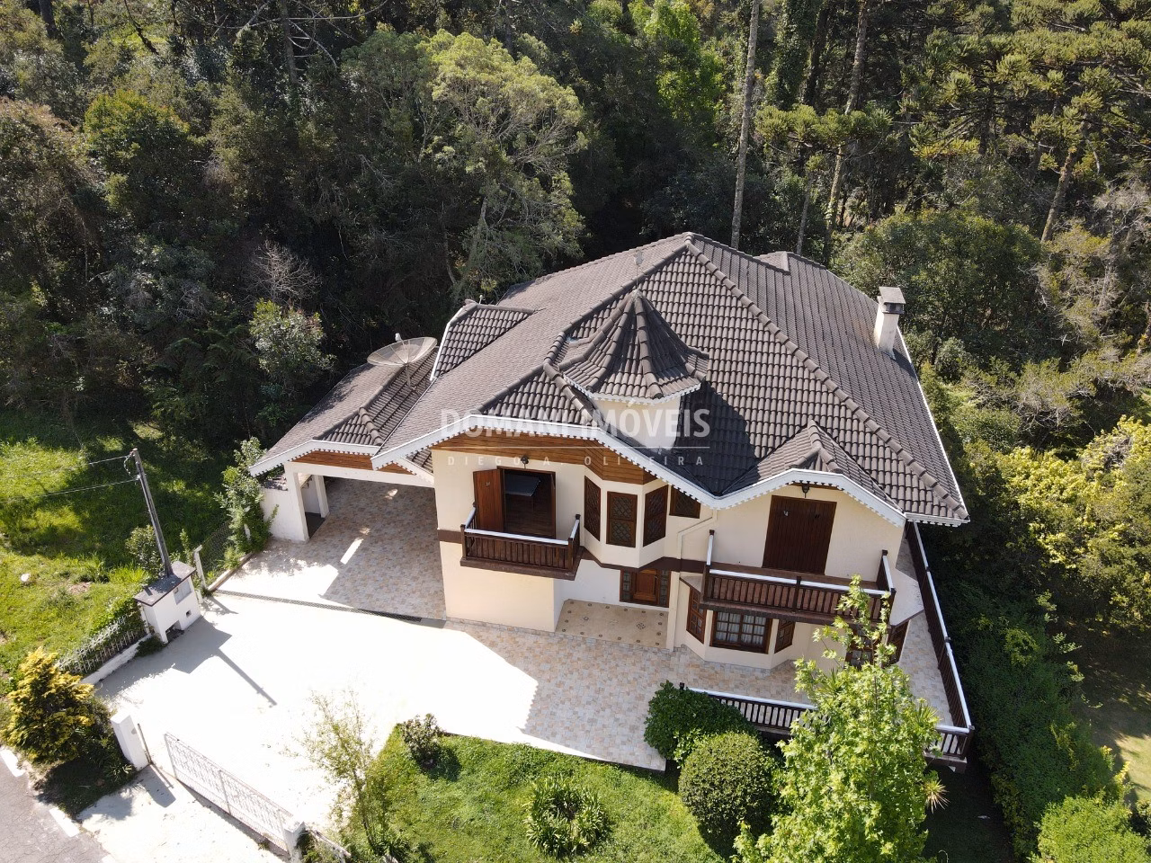 House of 1,630 m² in Campos do Jordão, SP, Brazil