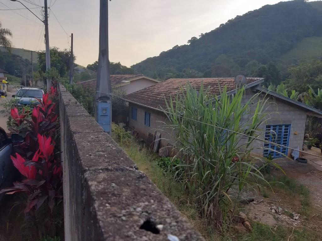Chácara de 2.500 m² em Taubaté, SP