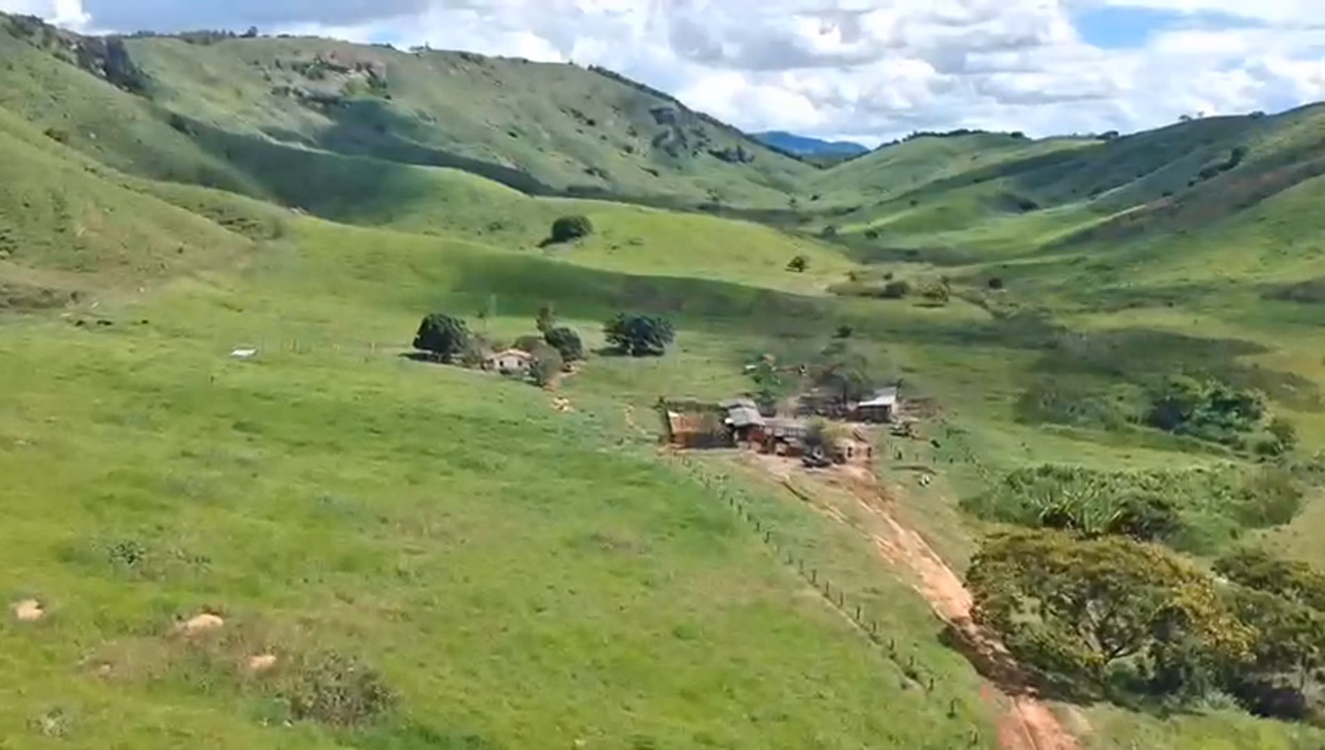 Fazenda de 363 ha em Itanhomi, MG