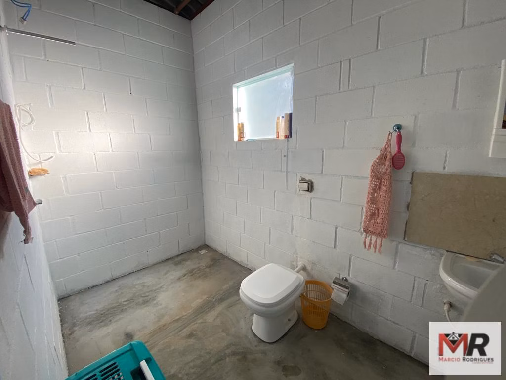 Sítio de 6 ha em Careaçu, MG