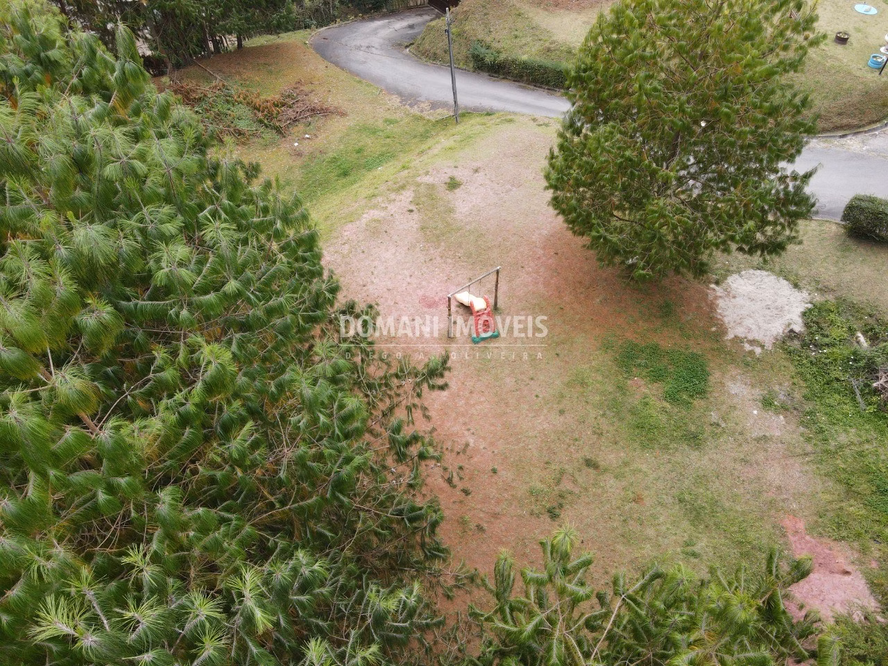 Terreno de 2.580 m² em Campos do Jordão, SP