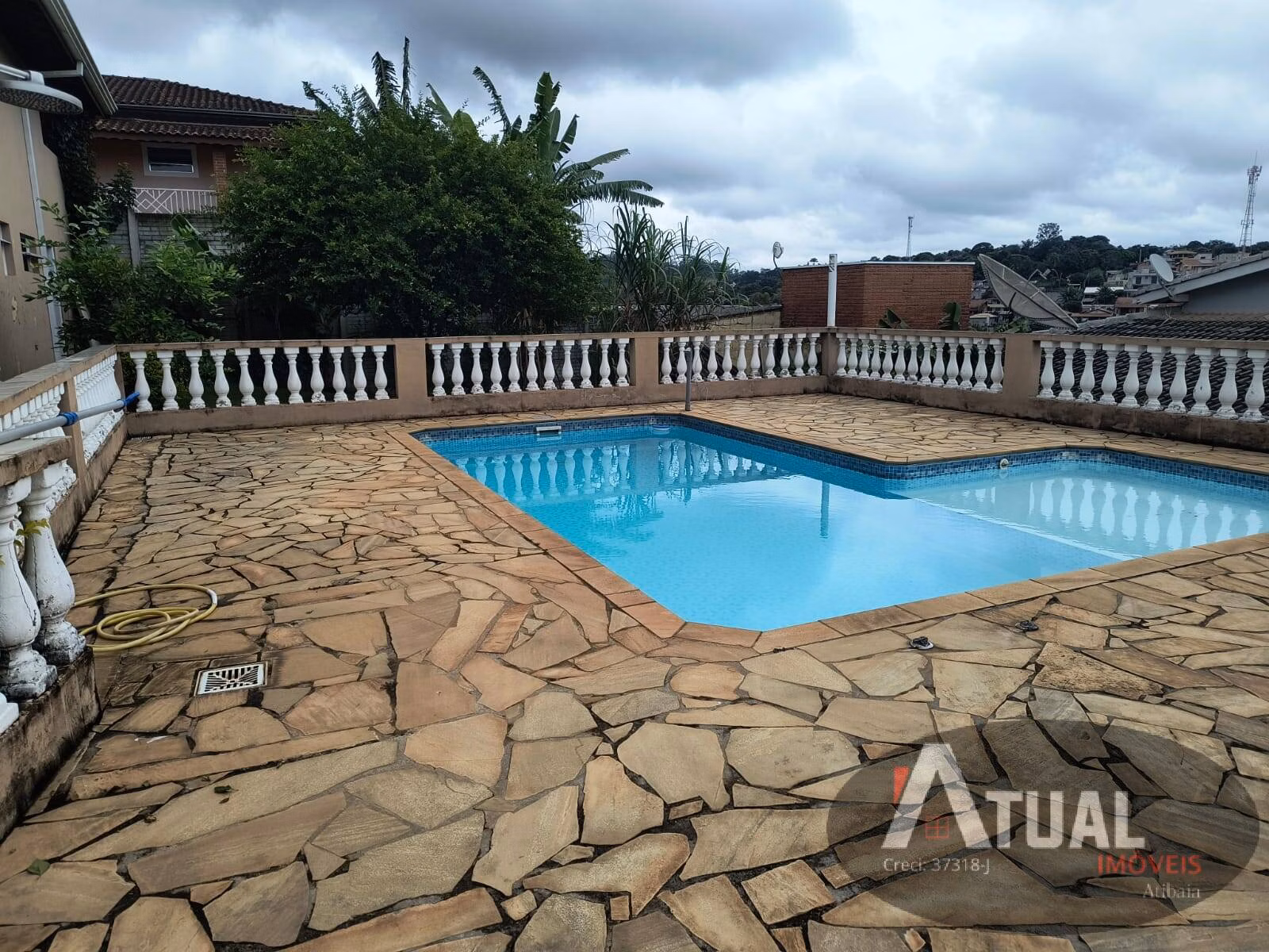 Casa de 670 m² em Atibaia, SP