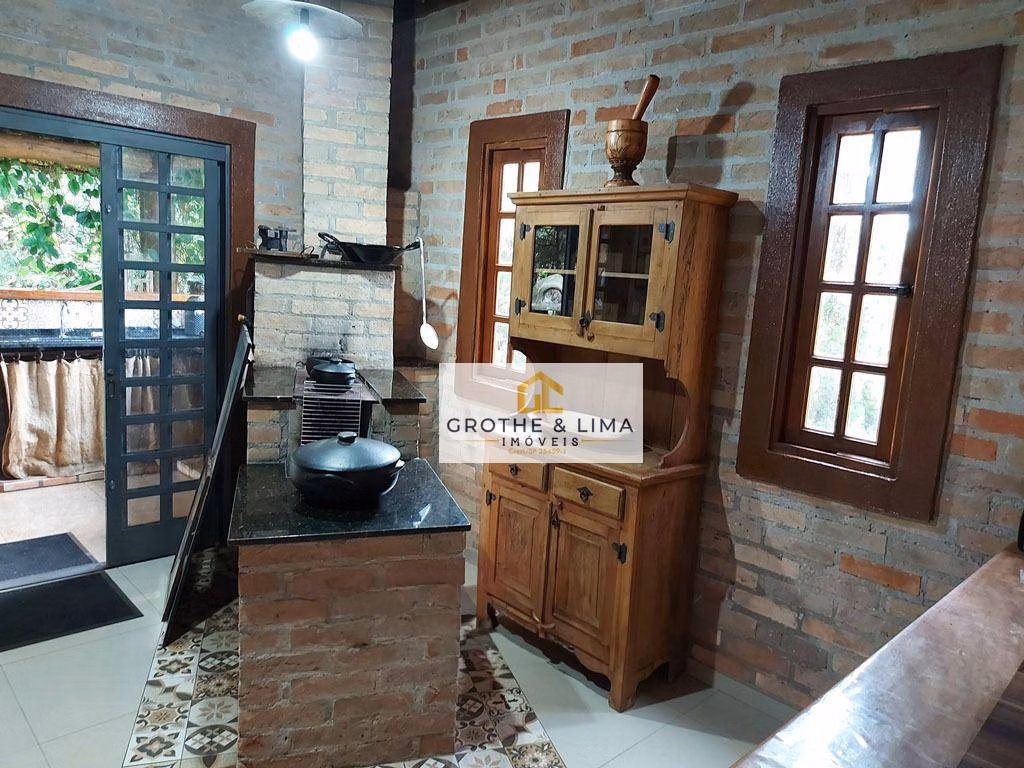 Chácara de 1.280 m² em Pindamonhangaba, SP