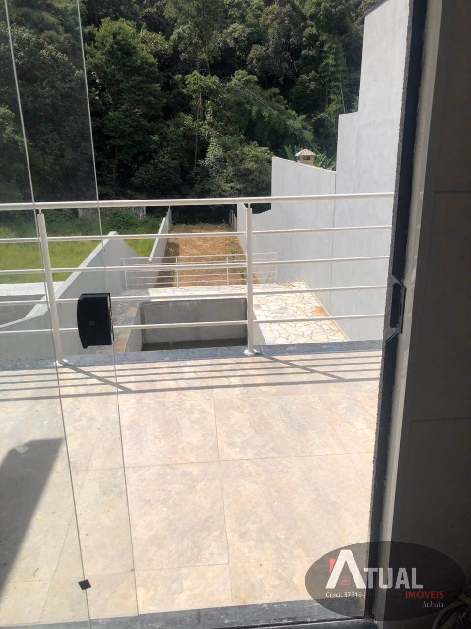 Casa de 448 m² em Mairiporã, SP
