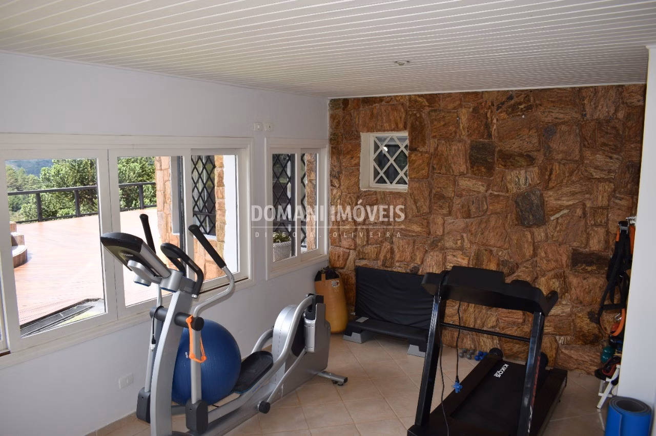 Casa de 9.400 m² em Campos do Jordão, SP