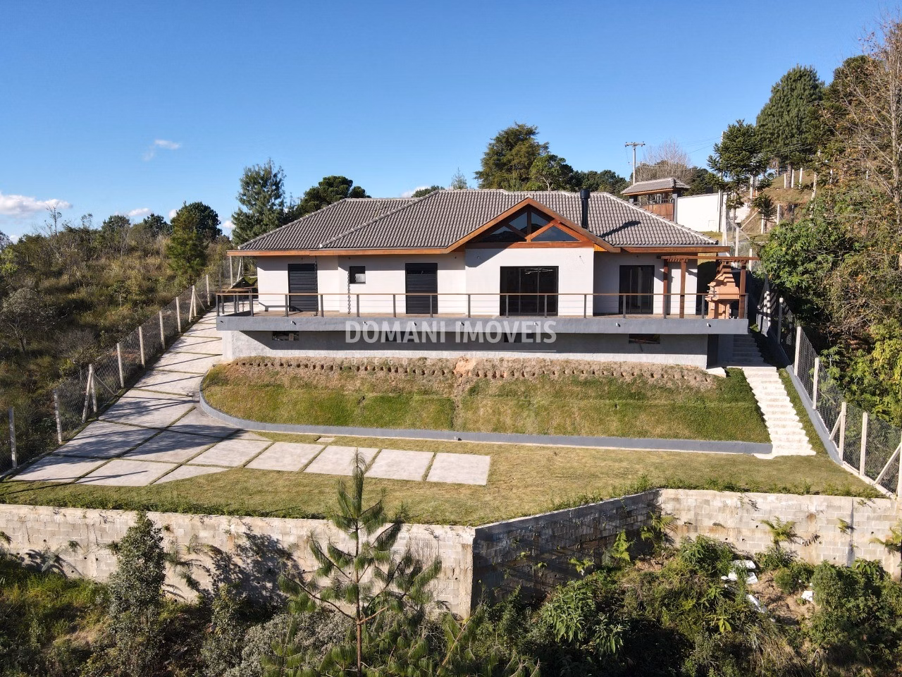 House of 1,000 m² in Campos do Jordão, SP, Brazil