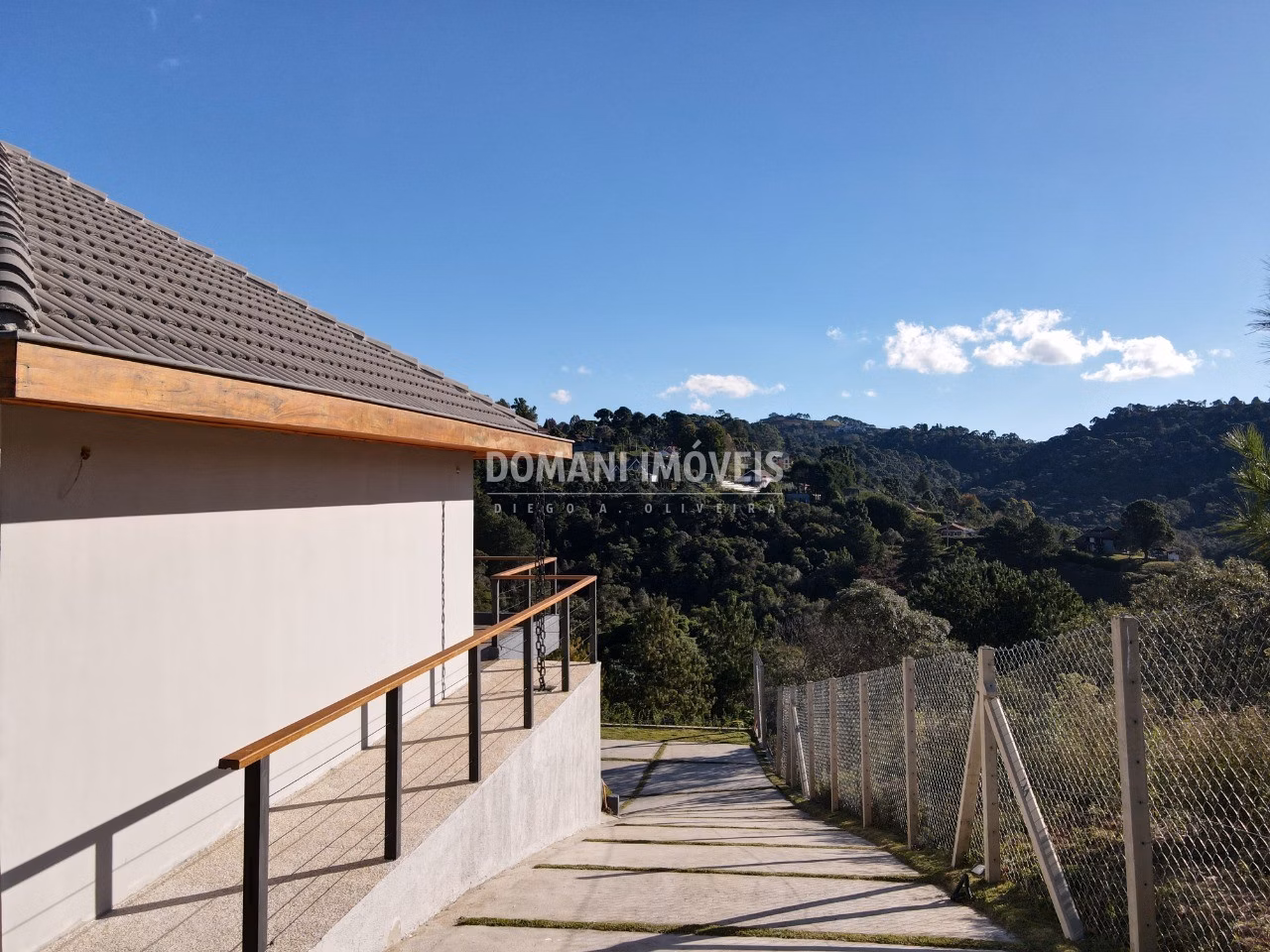 House of 1,000 m² in Campos do Jordão, SP, Brazil