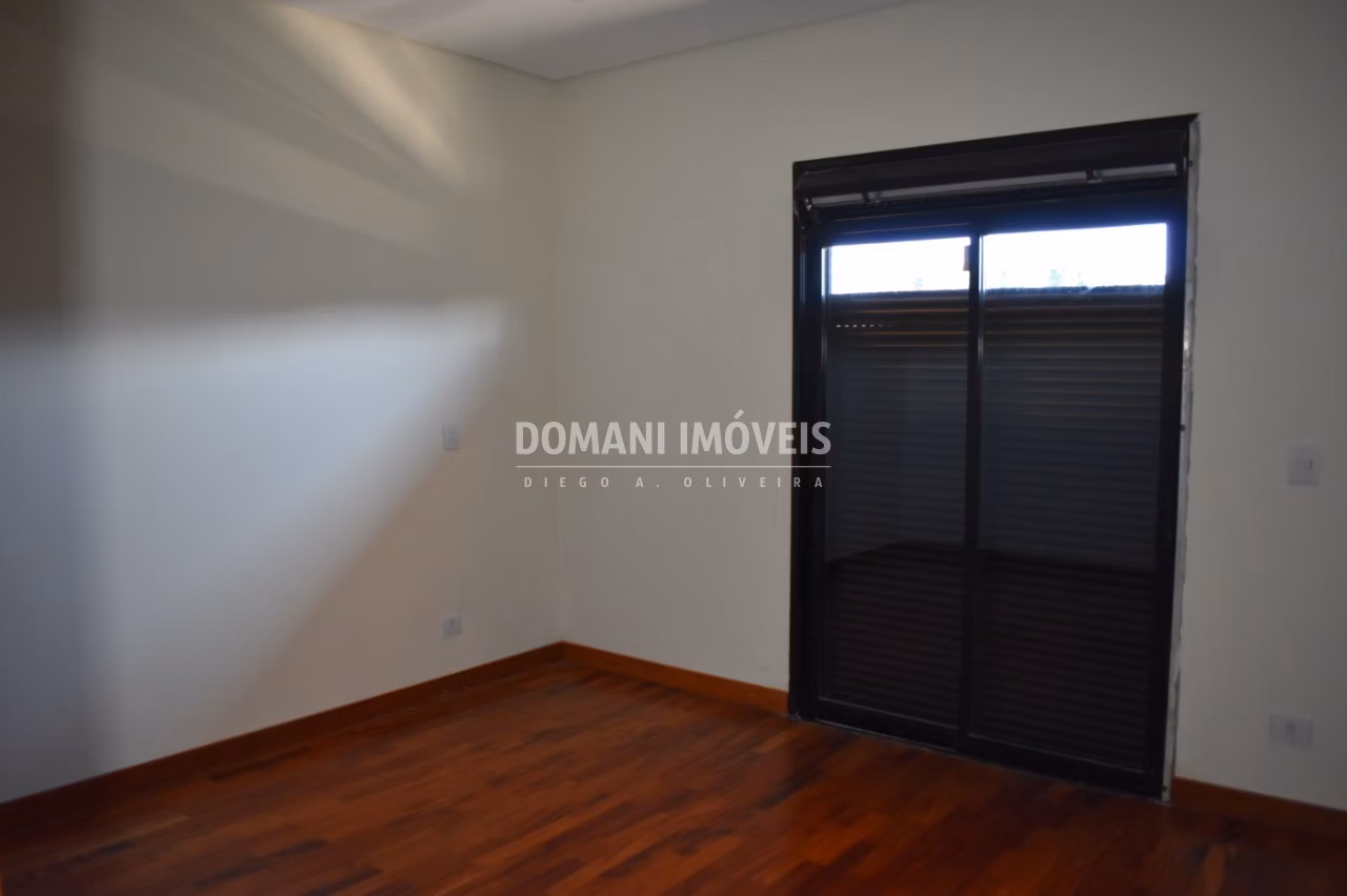 House of 1,000 m² in Campos do Jordão, SP, Brazil