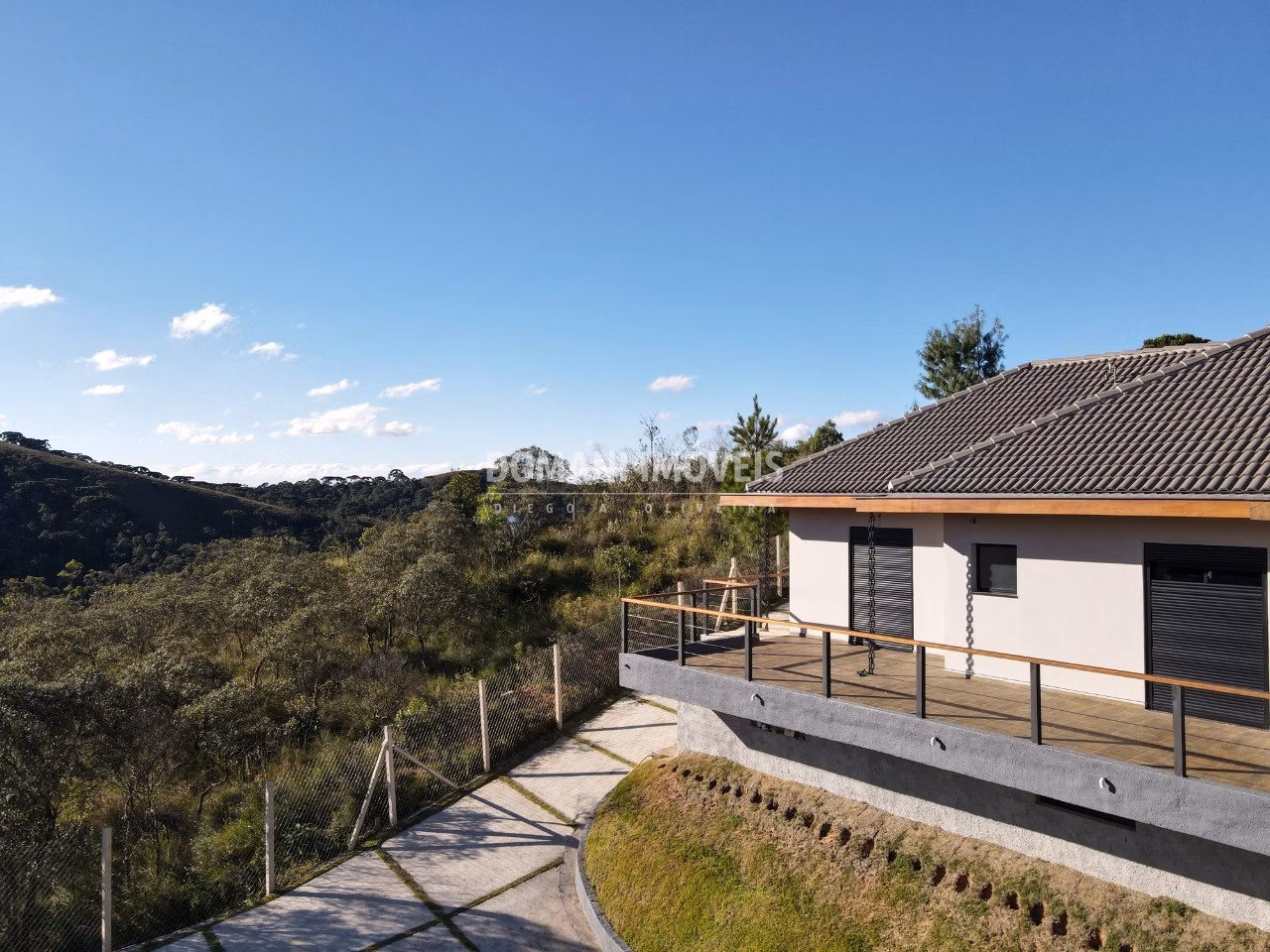 House of 1,000 m² in Campos do Jordão, SP, Brazil