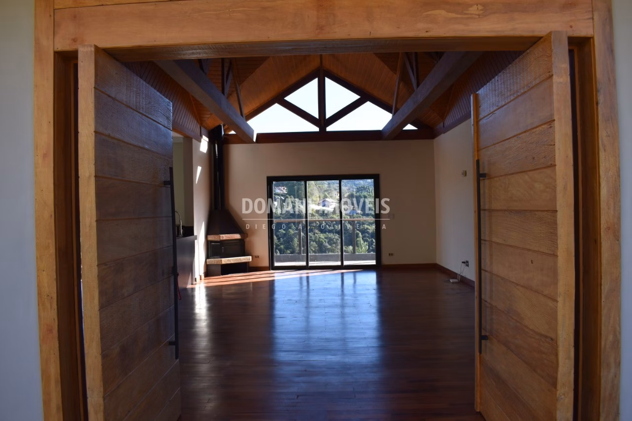 House of 1,000 m² in Campos do Jordão, SP, Brazil