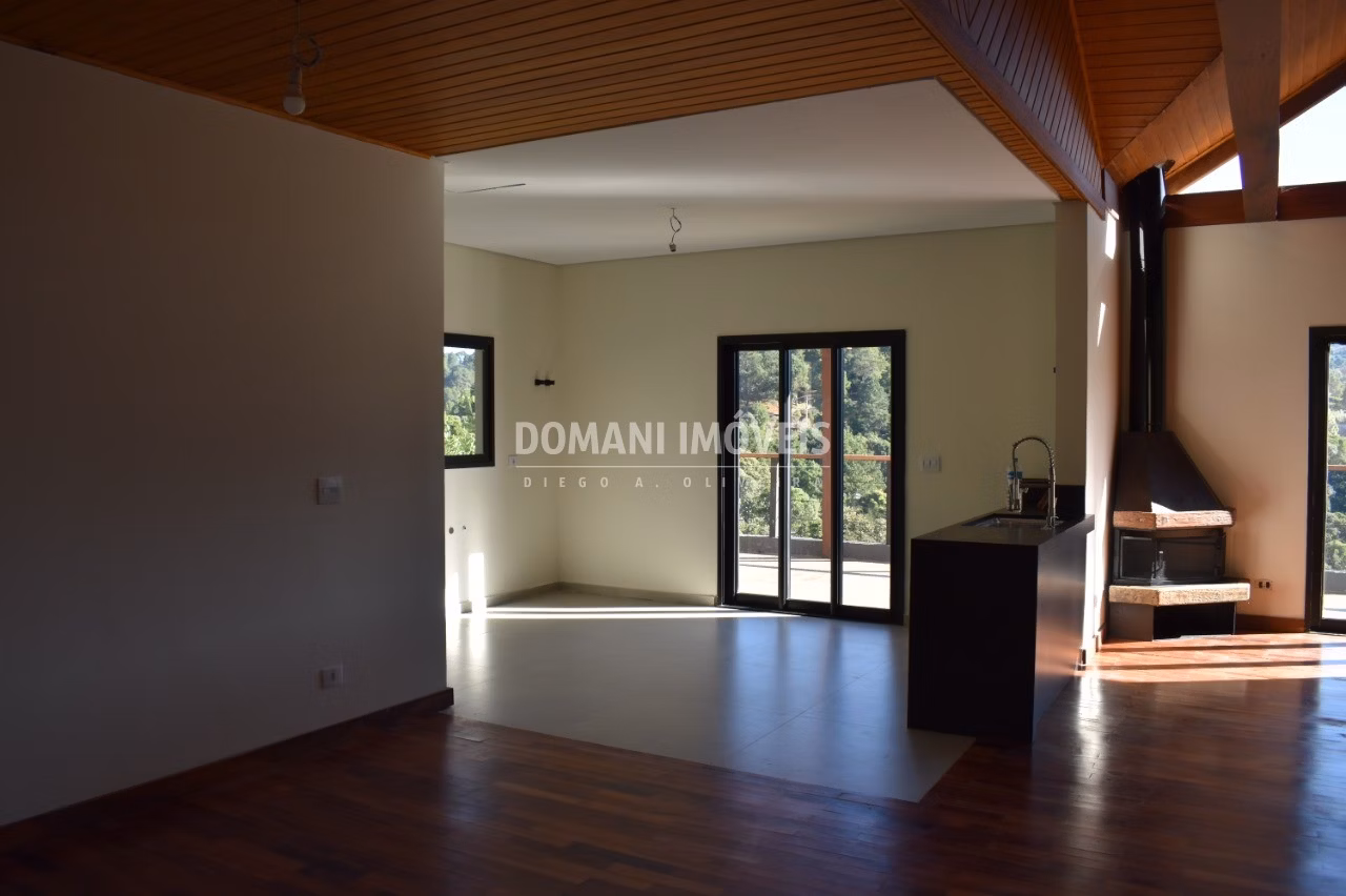 House of 1,000 m² in Campos do Jordão, SP, Brazil