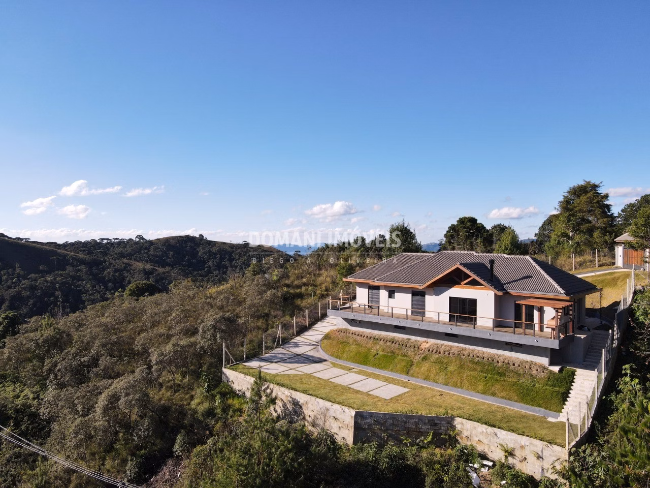 House of 1,000 m² in Campos do Jordão, SP, Brazil