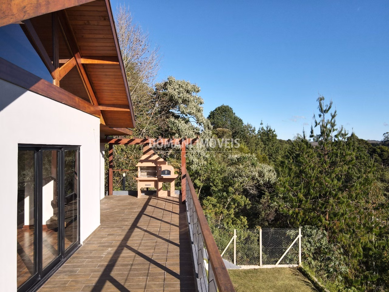 House of 1,000 m² in Campos do Jordão, SP, Brazil